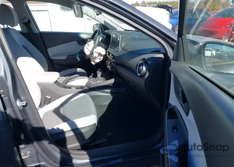 2022 Hyundai Kona Se z USA, uszkodzony, nr VIN KM8K22AB5NU805485